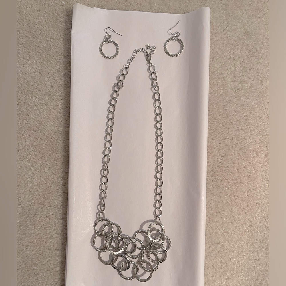 NWOT Silver Necklace with Hoops and Earrings